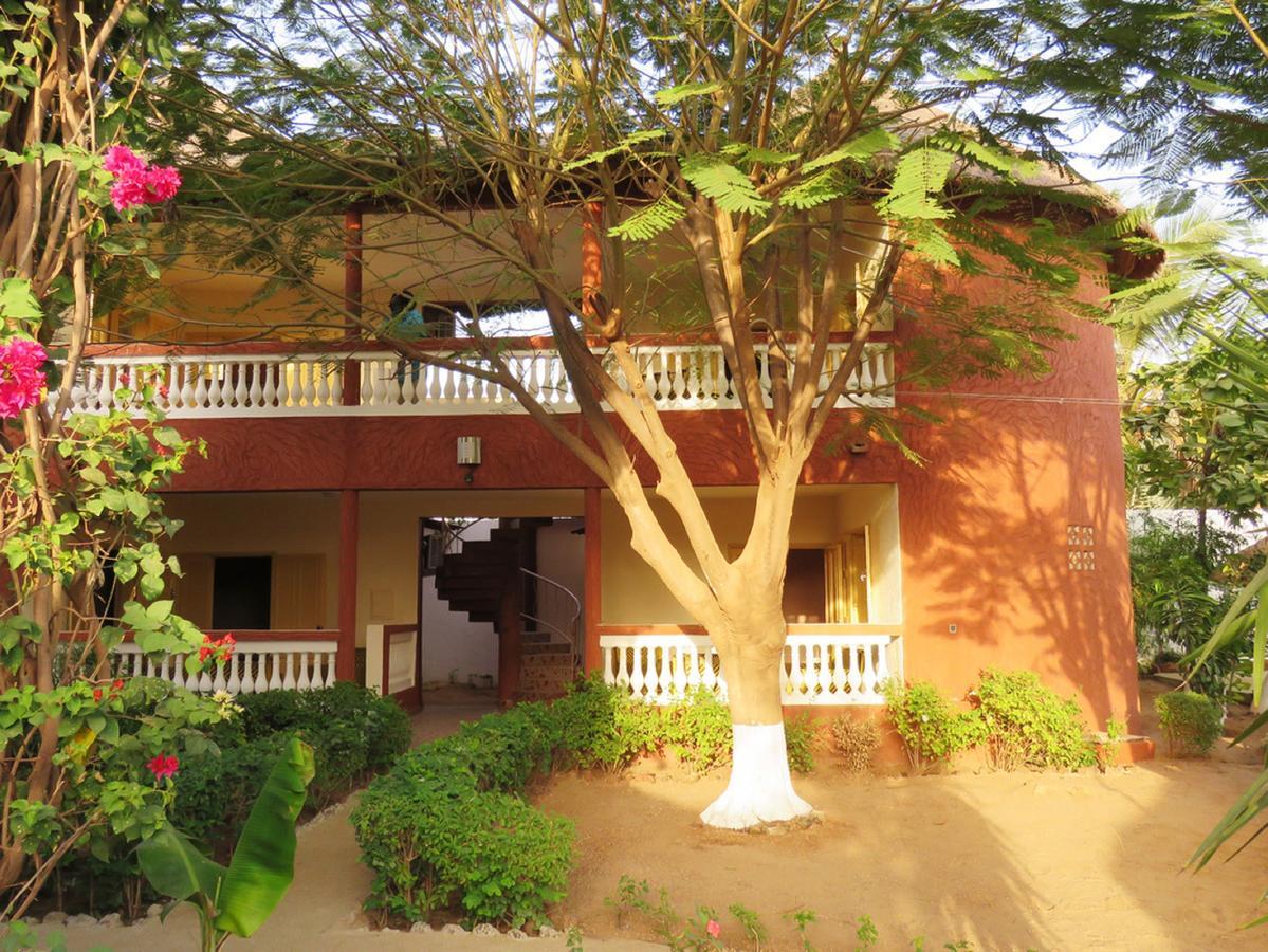 Le Lion Dort Hotel Somone Luaran gambar