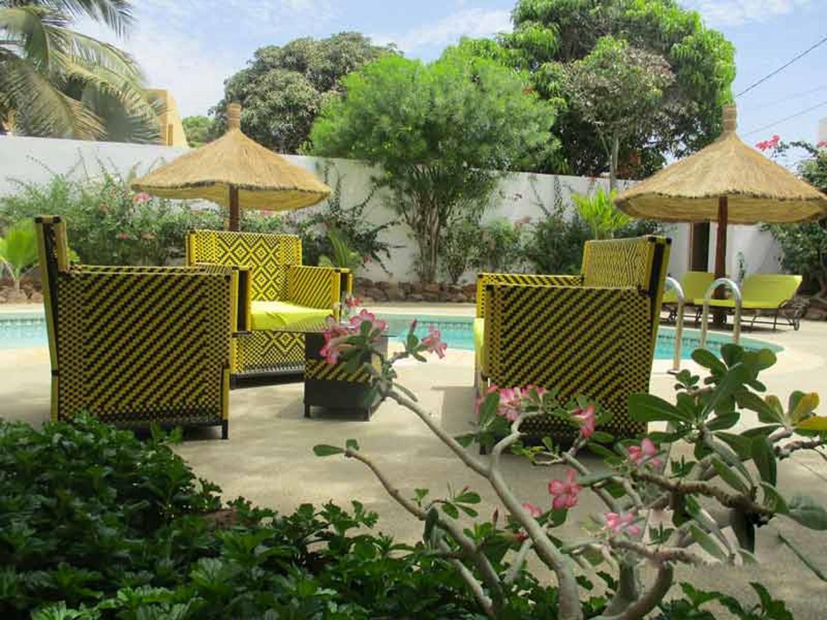 Le Lion Dort Hotel Somone Luaran gambar