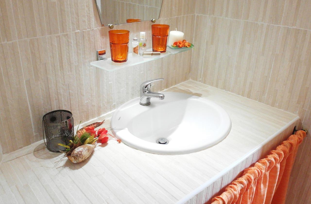 Le Lion Dort Hotel Somone Luaran gambar